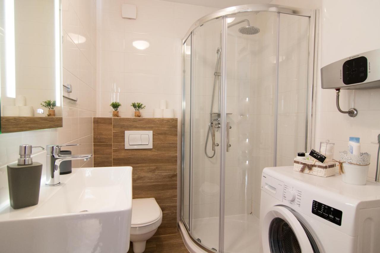 Moet With Garden Apartment Pula Bagian luar foto